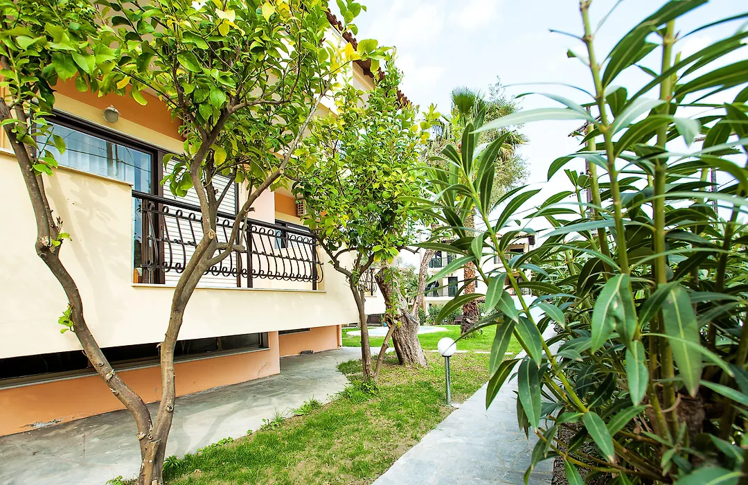 Lemon Garden Villa-1